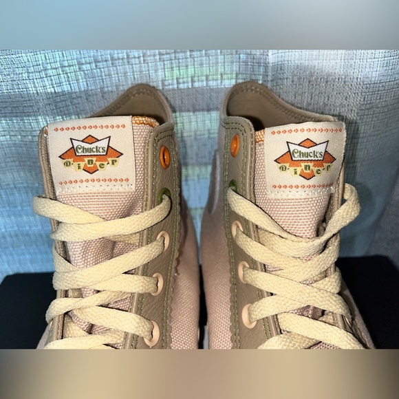Men’s Converse Chuck Taylor Pot Pie All Star High Tops Size 9 Brand New in Box - Picture 2 of 7